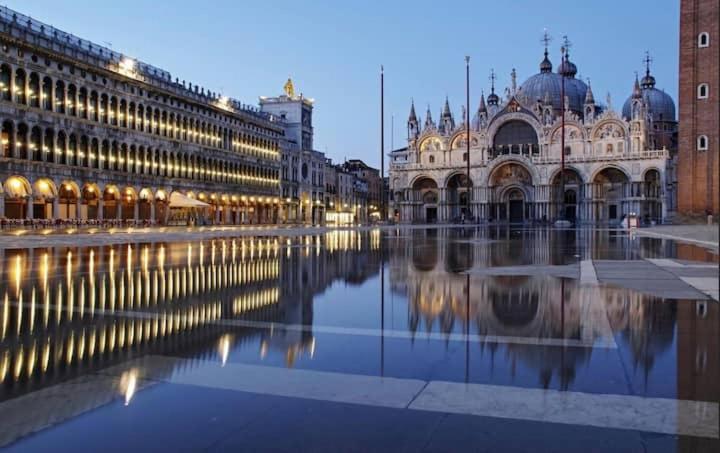 Venice Gold Room Exteriör bild